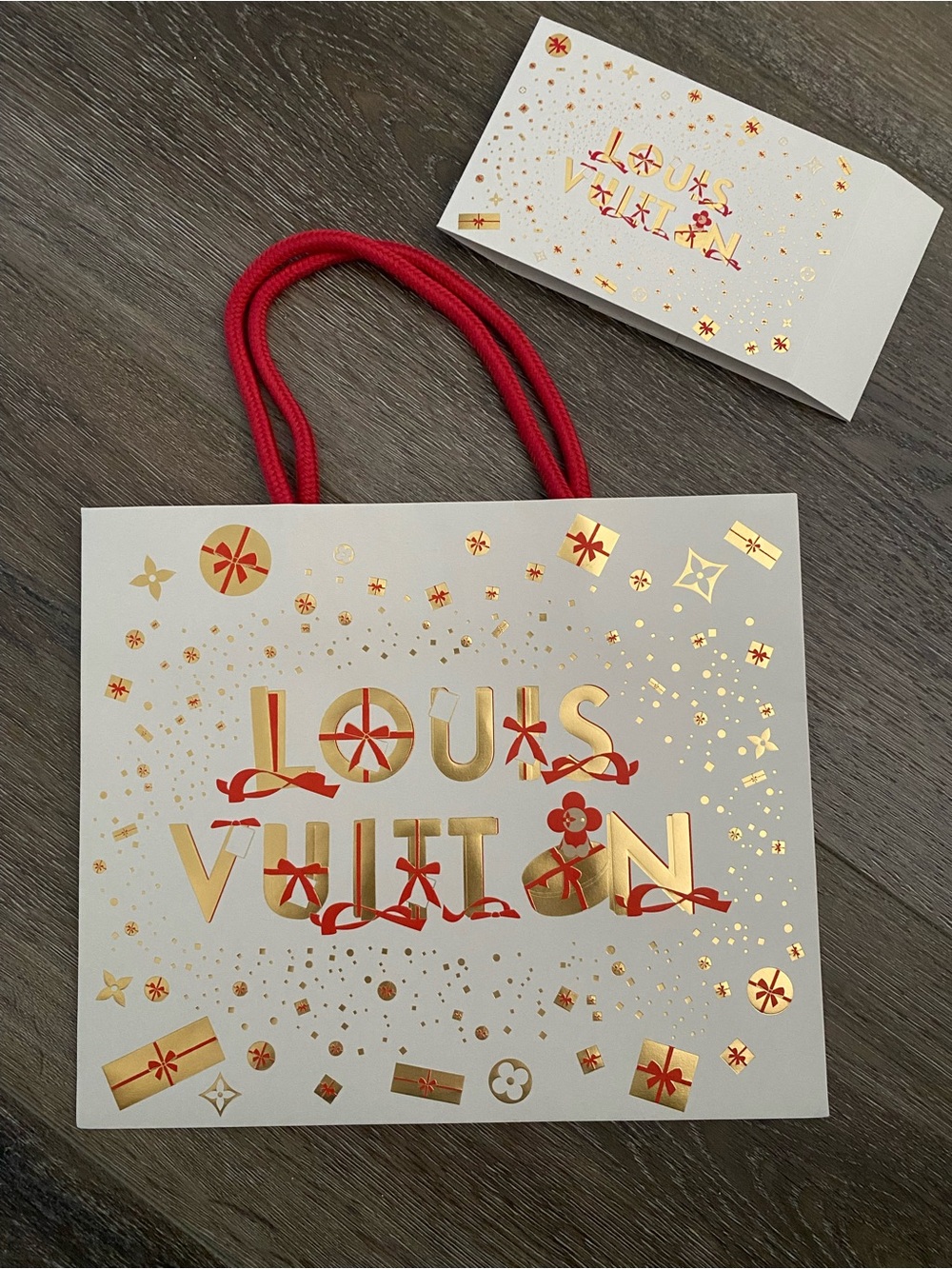 Louis Vuitton Holiday Shopping Bag and Sleeve